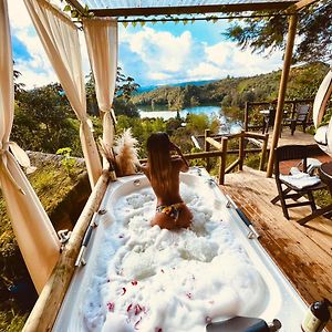 Levit Glamping - Hotel Guatape Penol (Adults Only)